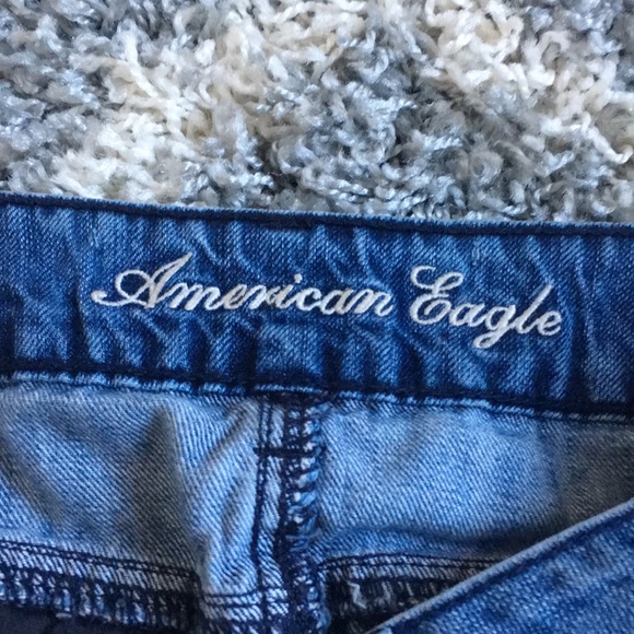 American Eagle jean shorts with zipper detail! - Picture 4 of 5